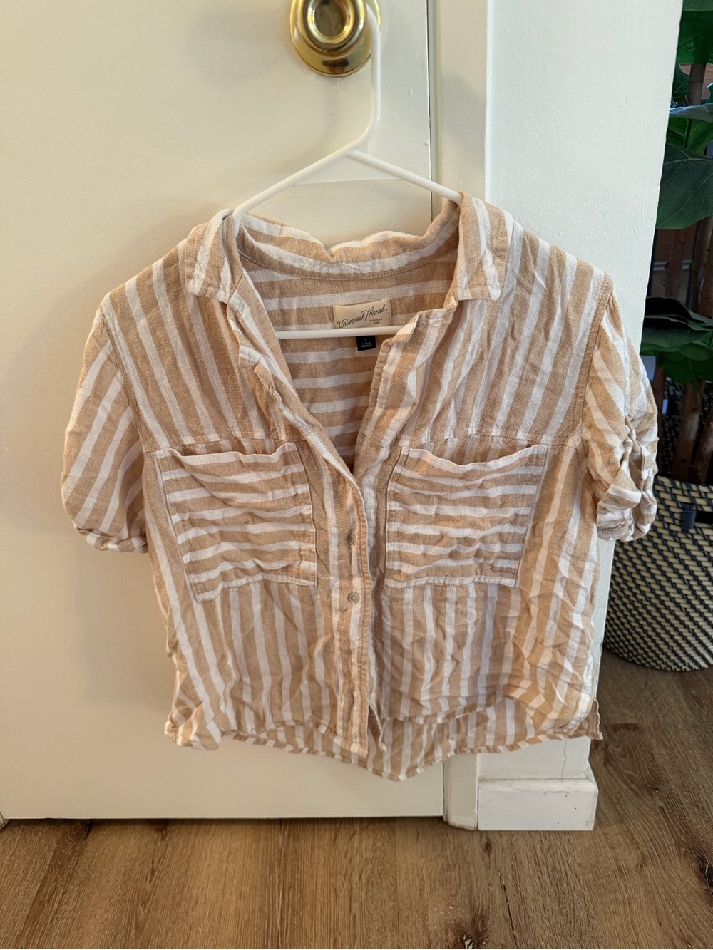 Universal Threads Button-Front Shirt